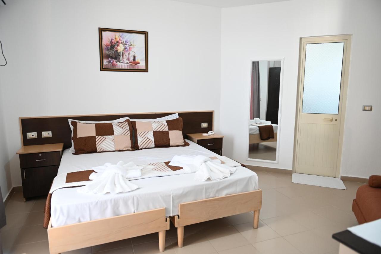 Vila Oxinn Kryemëdhej Exterior foto